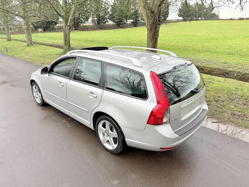 Used Volvo V50 for sale - 77465275: Photo 8