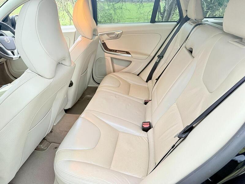 Used Volvo V60 for sale - 76725193: Photo 24