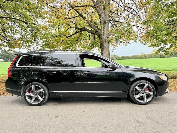 Used Volvo V70 for sale - 76311207: Photo 10