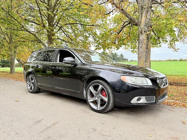 Used Volvo V70 for sale - 76311207: Photo 1