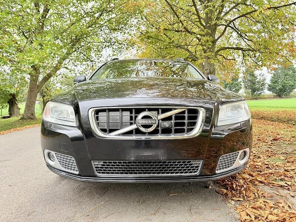 Used Volvo V70 for sale - 76311207: Photo 2