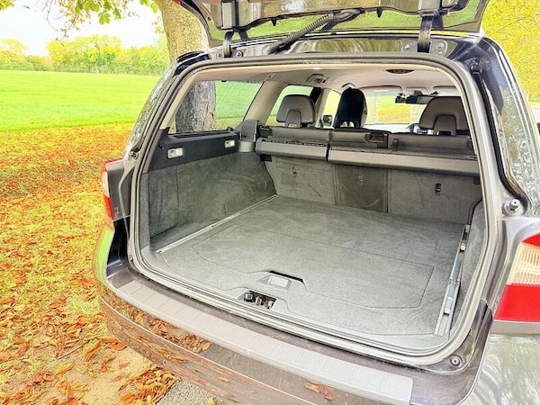 Used Volvo V70 for sale - 76311207: Photo 31
