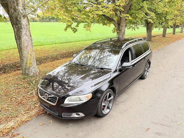 Used Volvo V70 for sale - 76311207: Photo 6