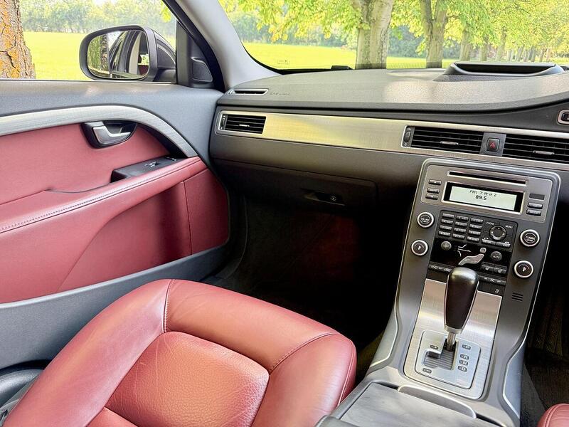 Used Volvo V70 for sale - 76386796: Photo 15