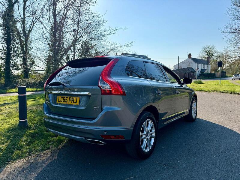 Used Volvo XC60 2015 for sale - 77953546: Photo 11