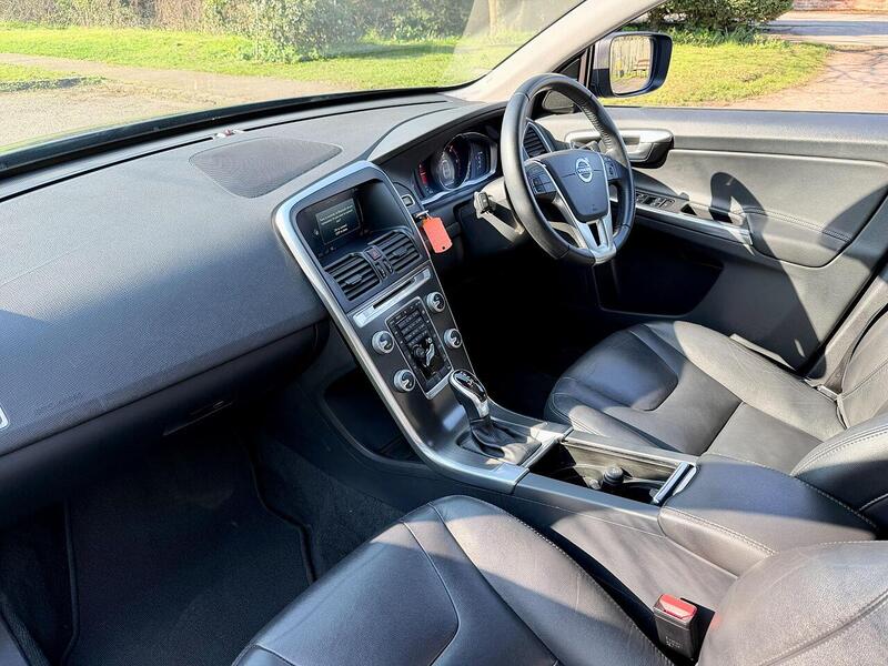 Used Volvo XC60 2015 for sale - 77953546: Photo 15