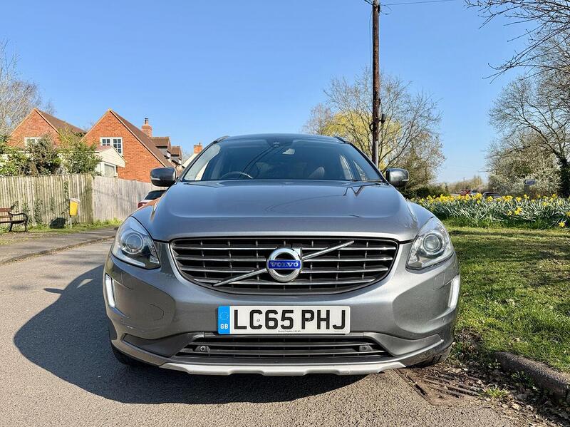Used Volvo XC60 2015 for sale - 77953546: Photo 2