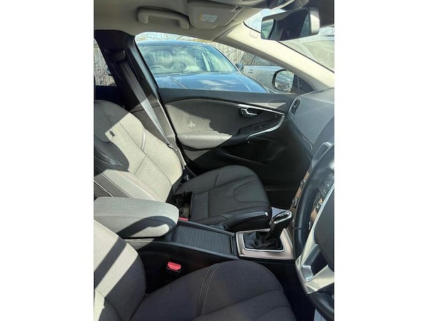 Used Volvo V40 Cross Country 2025 for sale - 75118750: Photo 13
