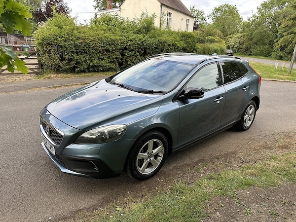 Used Volvo V40 Cross Country 2025 for sale - 75118750: Photo 18