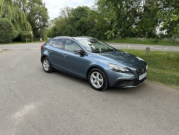 Used Volvo V40 Cross Country 2013 for sale - 75118750: Photo