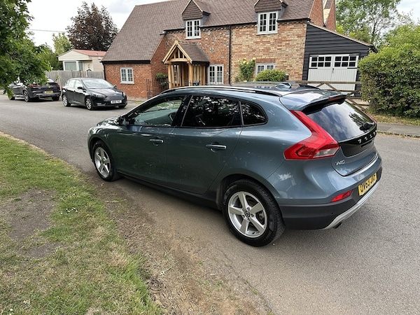 Used Volvo V40 Cross Country 2025 for sale - 75118750: Photo 5