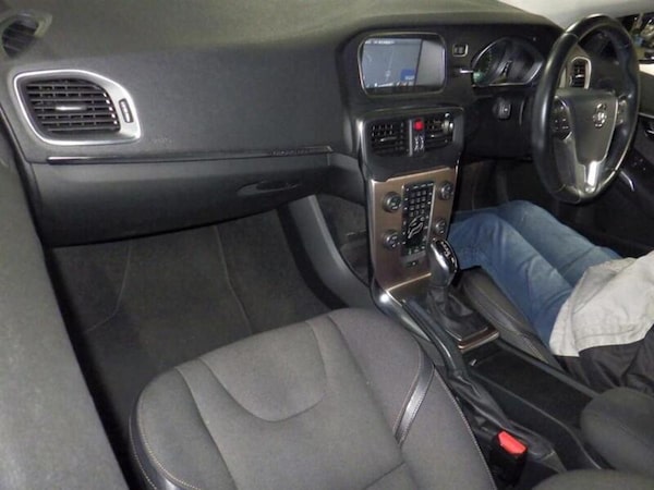 Used Volvo V40 Cross Country 2025 for sale - 75118750: Photo 8