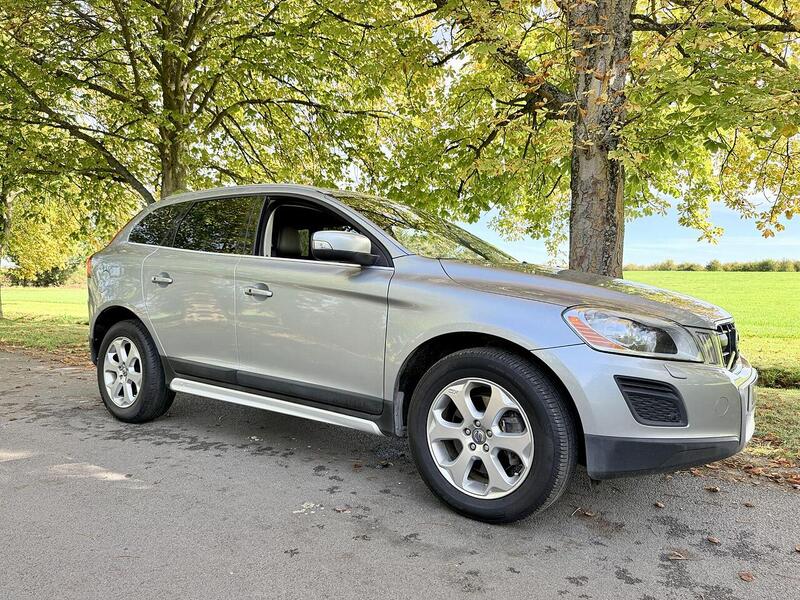 Used Volvo XC60 2024 for sale - 76386831: Photo 1