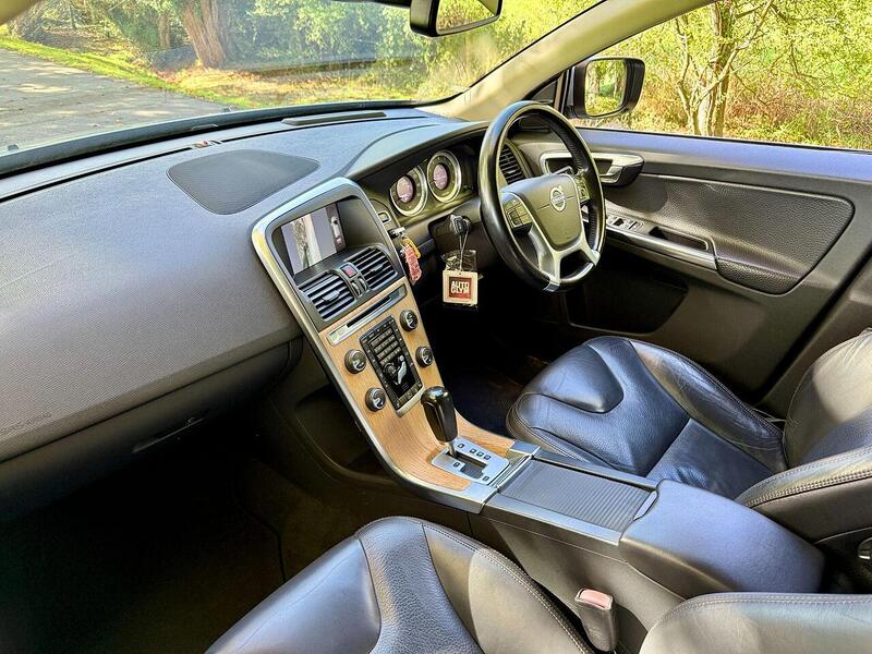 Used Volvo XC60 2024 for sale - 76386831: Photo 10