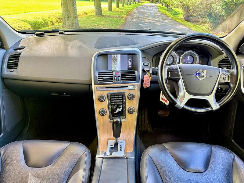 Used Volvo XC60 2024 for sale - 76386831: Photo 11