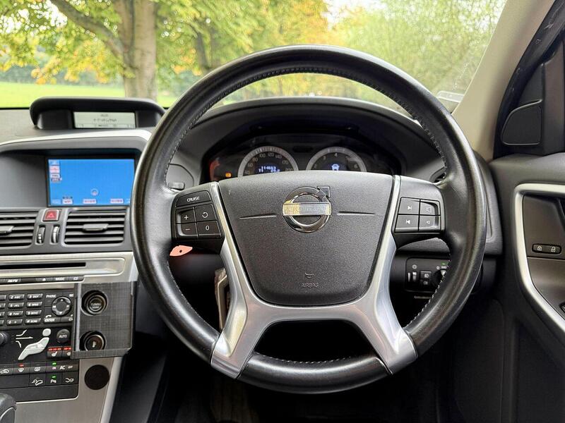 Used Volvo XC60 for sale - 76518480: Photo 35