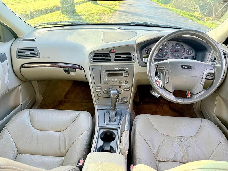 Used Volvo V70 2003 for sale - 76863521: Photo 16