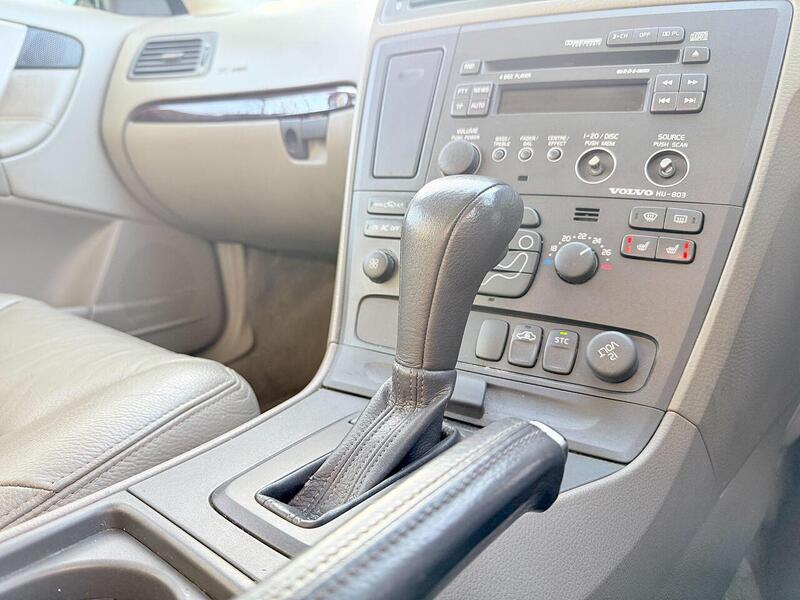 Used Volvo V70 2003 for sale - 76863521: Photo 18