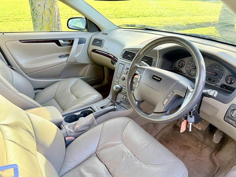 Used Volvo V70 2003 for sale - 76863521: Photo 21