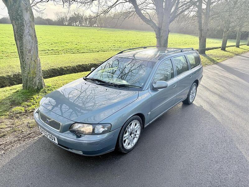 Used Volvo V70 2003 for sale - 76863521: Photo 6