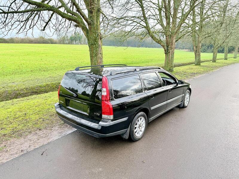 Used Volvo V70 for sale - 77365232: Photo 10