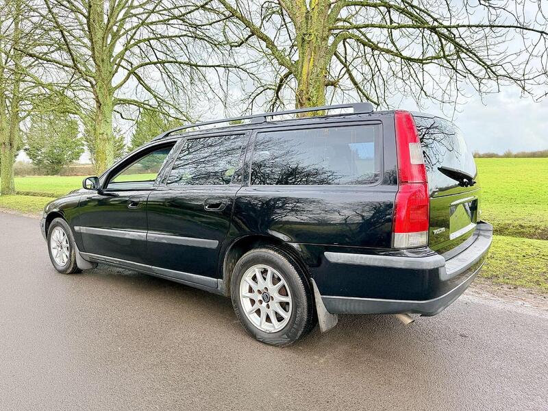 Used Volvo V70 for sale - 77365232: Photo 5