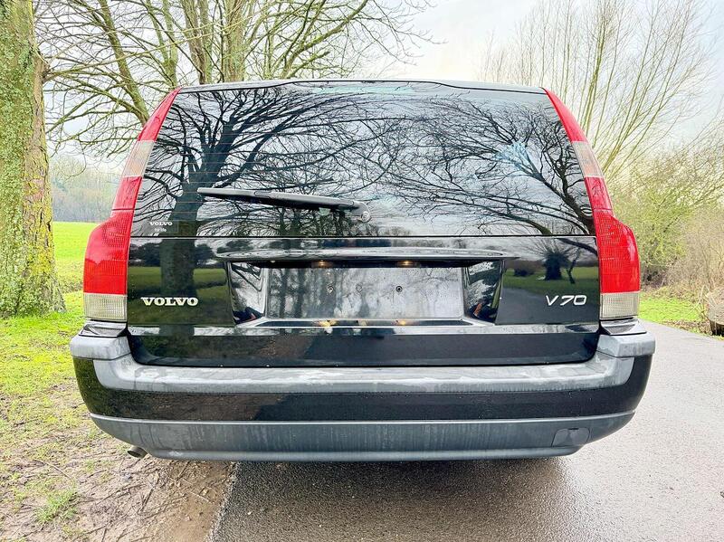 Used Volvo V70 for sale - 77365232: Photo 8