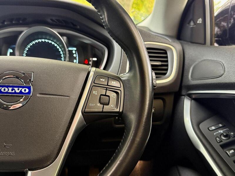 Used Volvo V40 for sale - 76148297: Photo 30