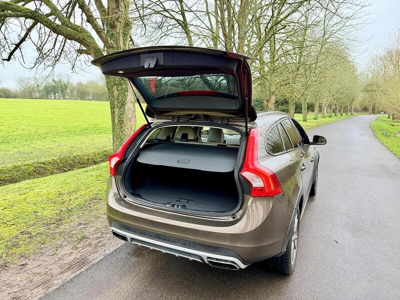 Used Volvo V60 Cross Country for sale - 77452631: Photo 42