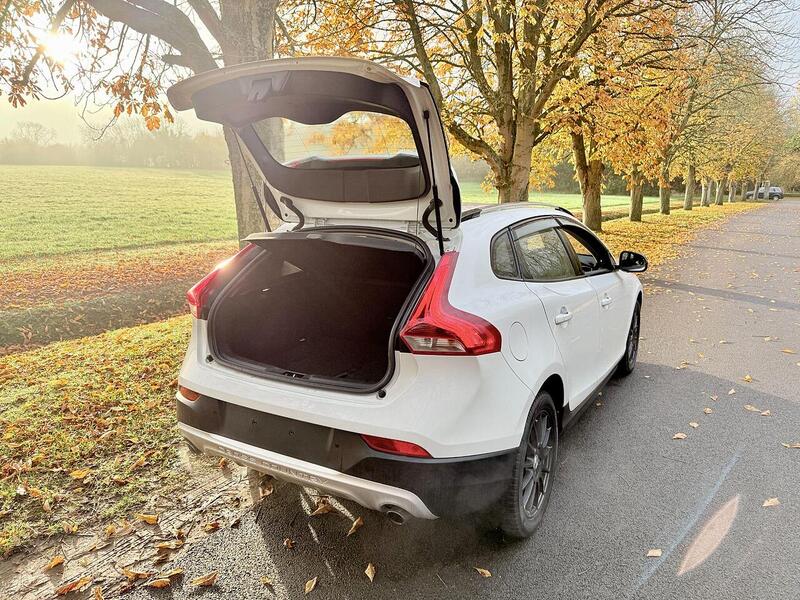 Used Volvo V40 Cross Country for sale - 76505639: Photo 15