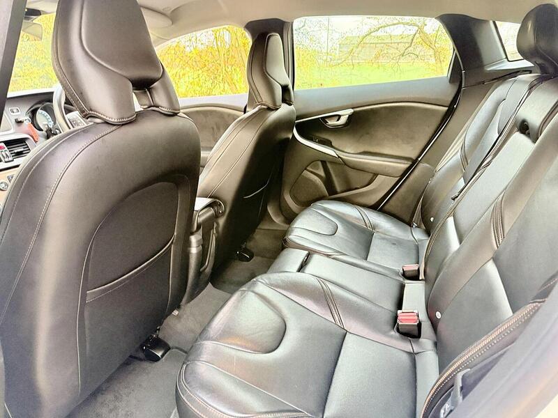 Used Volvo V40 Cross Country for sale - 76505639: Photo 23