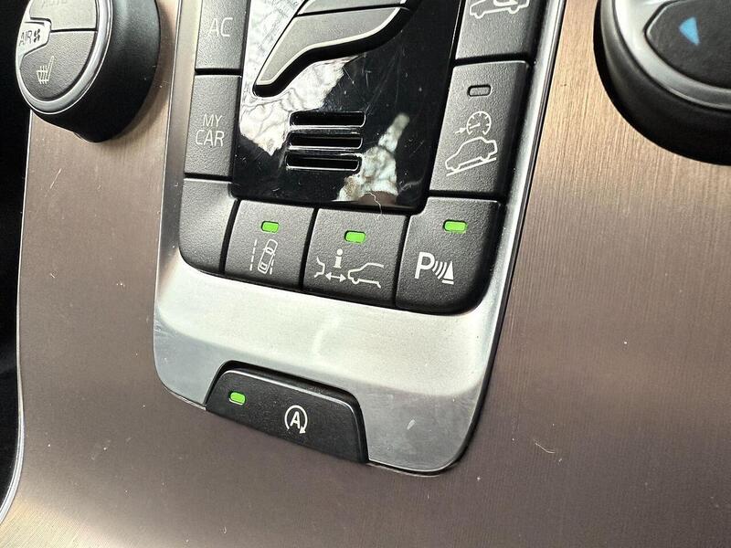 Used Volvo V40 Cross Country for sale - 76505639: Photo 27