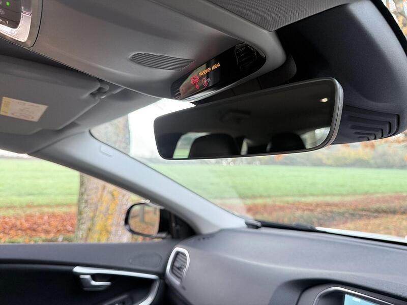 Used Volvo V40 Cross Country for sale - 76505639: Photo 40