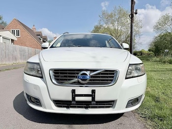 Used Volvo V50 2011 for sale - 79331145: Photo