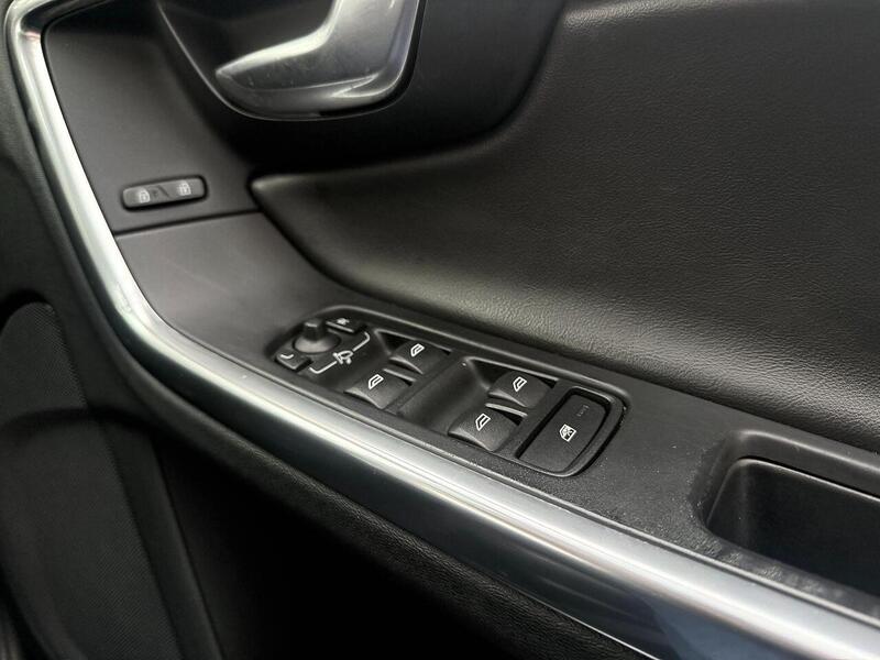 Used Volvo V60 for sale - 77821951: Photo 16