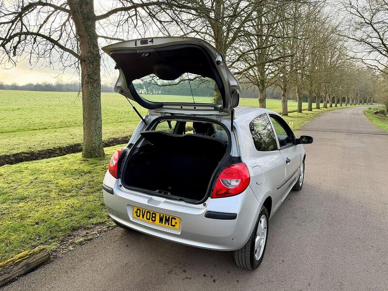 Used Renault Clio 2008 for sale - 77663428: Photo 12