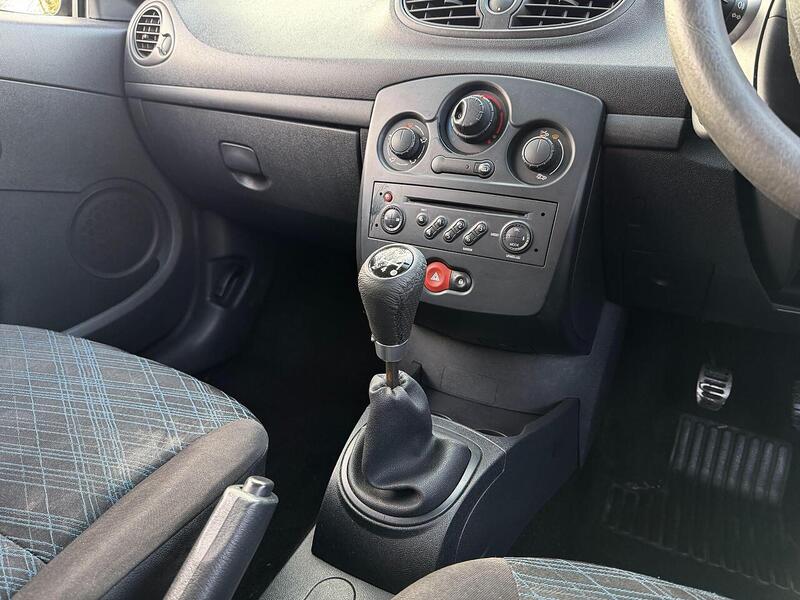 Used Renault Clio 2008 for sale - 77663428: Photo 15