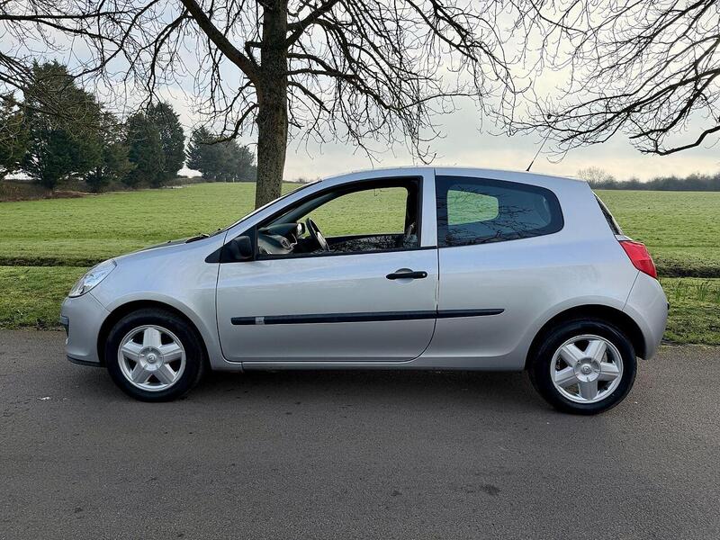 Used Renault Clio 2008 for sale - 77663428: Photo 8