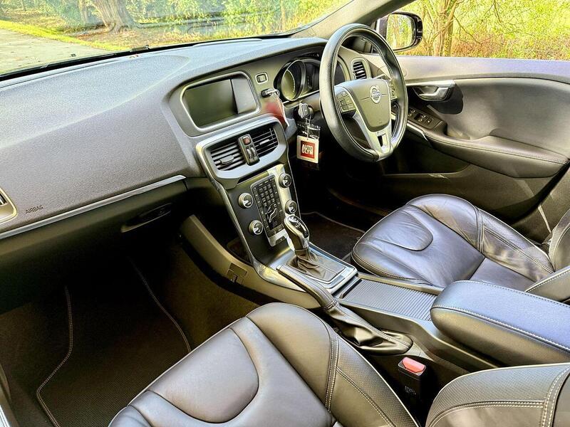 Used Volvo V40 2025 for sale - 77180689: Photo 17