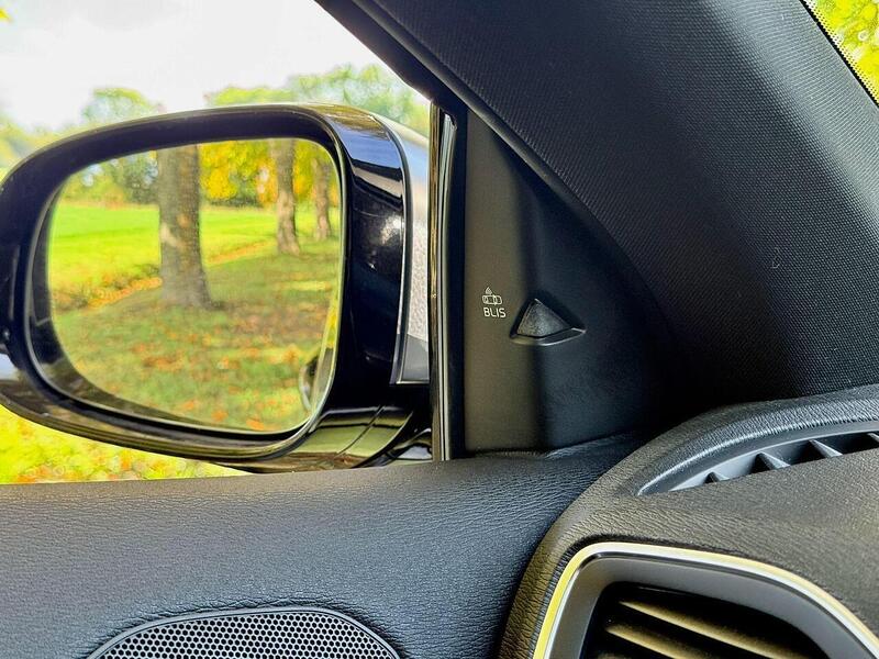 Used Volvo V40 2025 for sale - 77180689: Photo 32