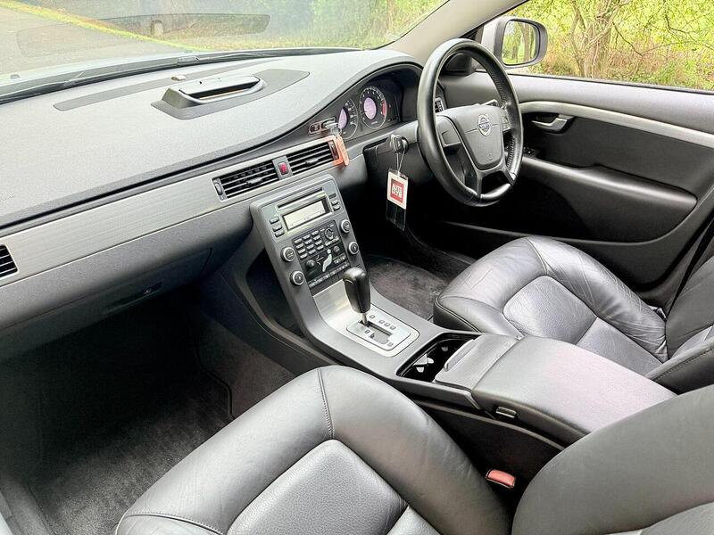 Used Volvo V70 for sale - 77821966: Photo 14