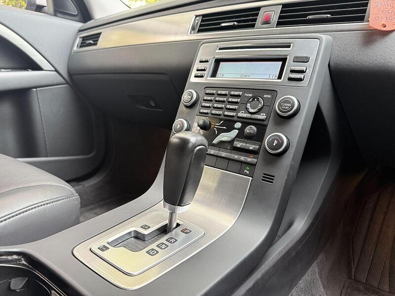 Used Volvo V70 for sale - 77821966: Photo 17