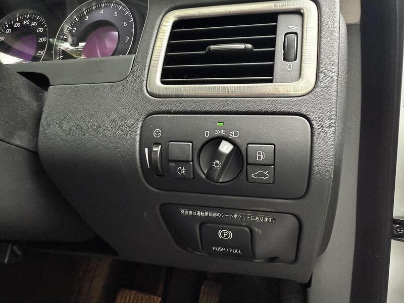 Used Volvo V70 for sale - 77821966: Photo 24