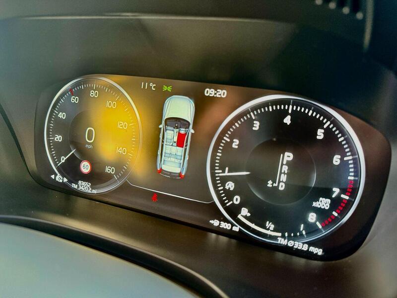 Used Volvo XC60 2020 for sale - 76863548: Photo 32