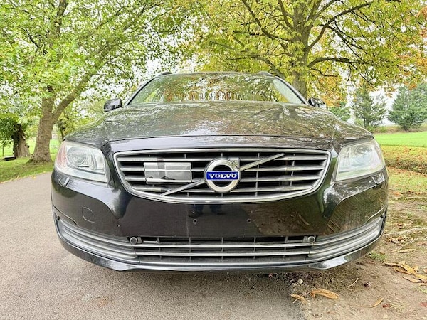 Used Volvo V70 for sale - 73386776: Photo 2