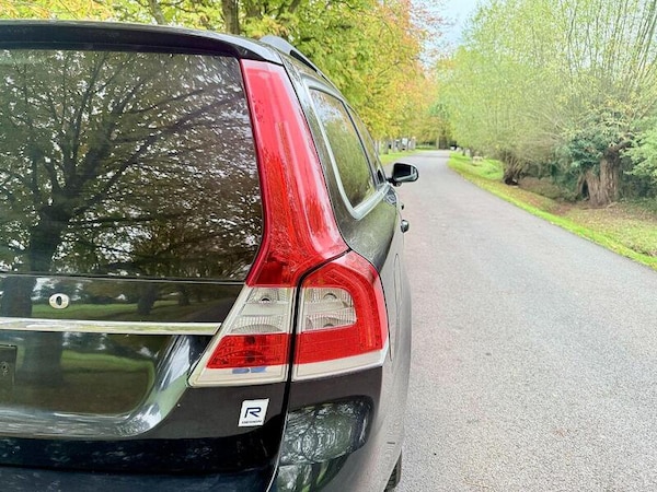 Used Volvo V70 for sale - 73386776: Photo 34