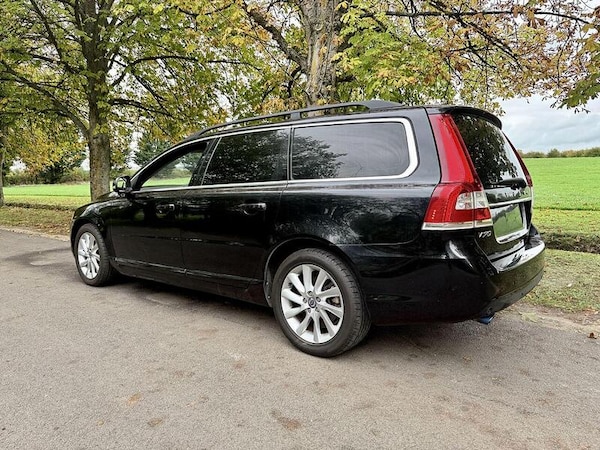 Used Volvo V70 for sale - 73386776: Photo 5