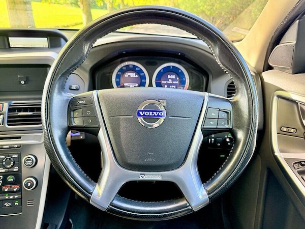 Used Volvo XC60 2011 for sale - 76171099: Photo 12