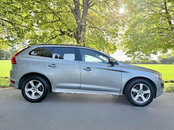 Used Volvo XC60 2011 for sale - 76171099: Photo 2