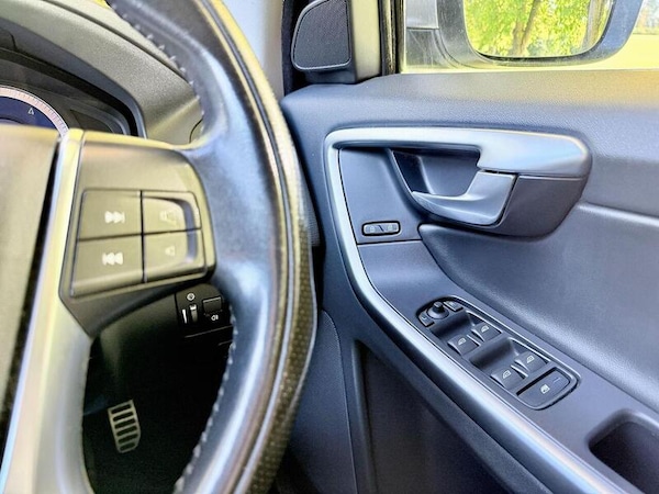 Used Volvo XC60 2011 for sale - 76171099: Photo 30